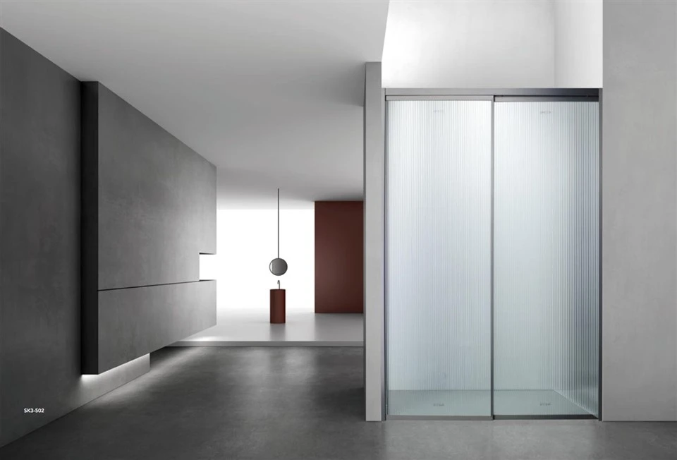 Puerta corrediza de vidrio con figuras para cuarto de ducha