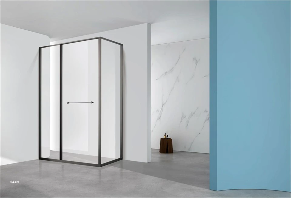 Cuarto de ducha con puerta corrediza lateral