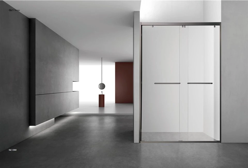 Cuarto de ducha con puerta corrediza de vidrio