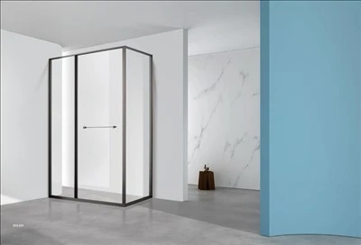 Cuarto de ducha con puerta corrediza lateral